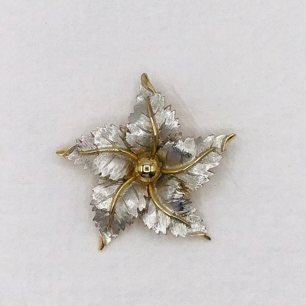 VINTAGE Brooch Floral Pinwheel Leaves Holiday Two Tone Holiday Silver Gold
